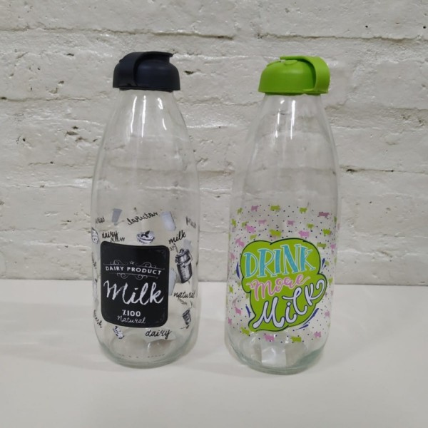 BOTELLA DECORADA 1 LT CON TAPA COLOR