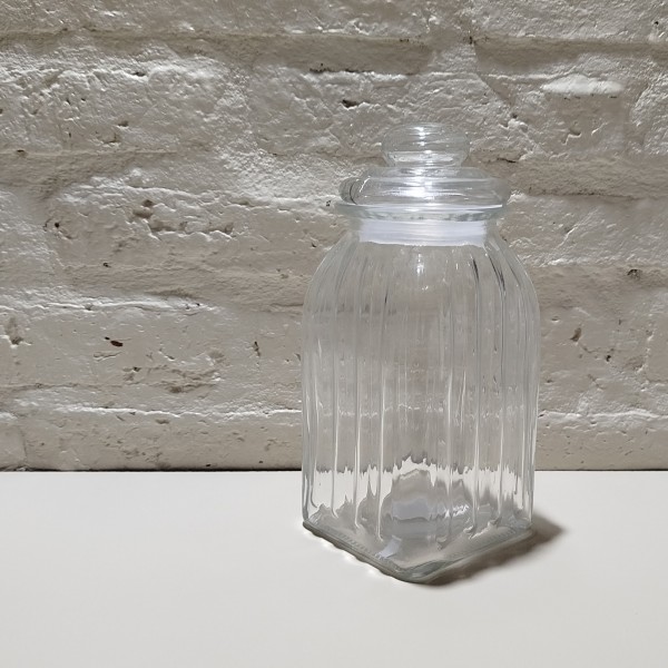 FRASCO RAYADO 23CM CUADRADO 1400ML TAPA VIDRIO