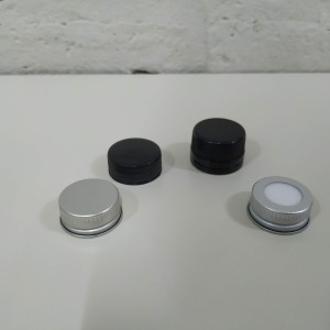 tapa rosca 27 negra con precinto